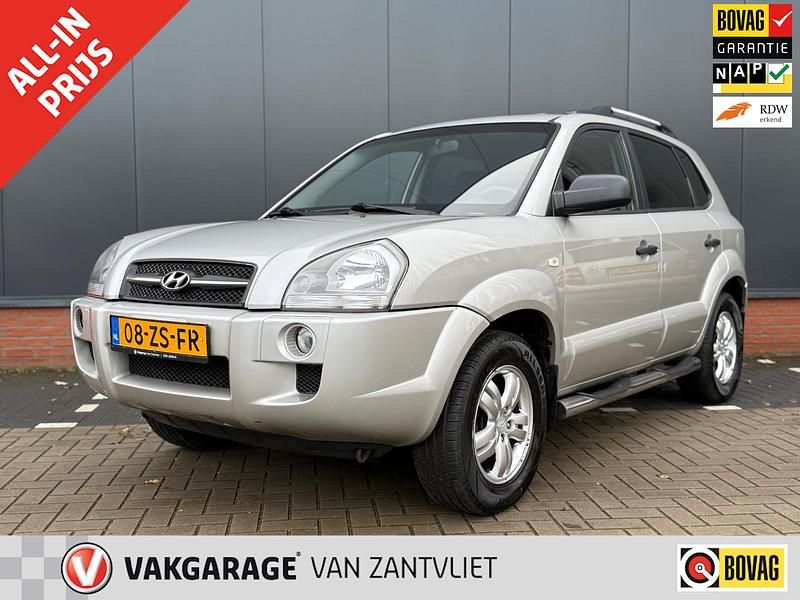 Grijs (metallic) Gebruikt 2008 Hyundai Tucson Premium SUV | € 3.995 (Eerlijke prijs) - Afbeelding 1/4