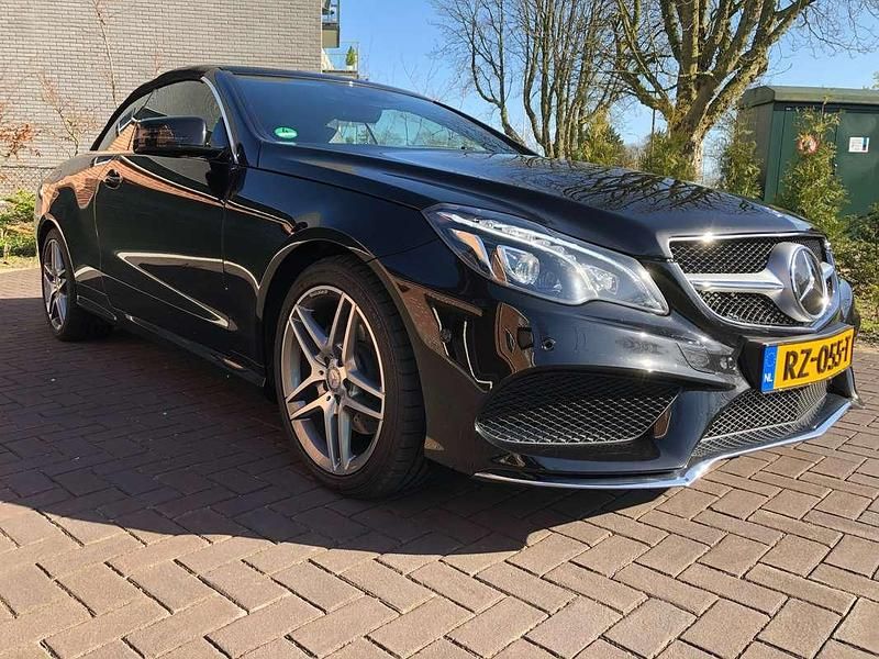 Zwart Gebruikt 2016 Mercedes E250 AMG Cabriolet | € 37.599 (Duur) - Afbeelding 1/4