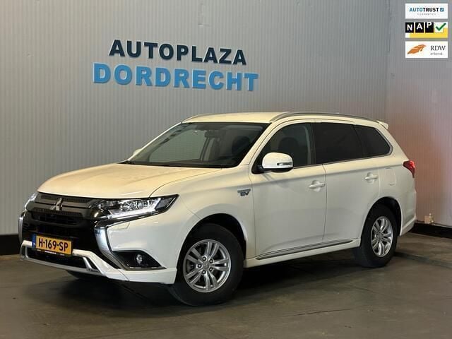 Wit Gebruikt 2020 Mitsubishi Outlander SUV | € 19.750 (Super prijs) - Afbeelding 1/4