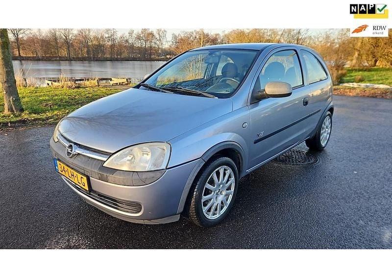 Grijs Occasion 2003 Opel Corsa Njoy Hatchback | € 999 (Eerlijke prijs) - Afbeelding 1/4