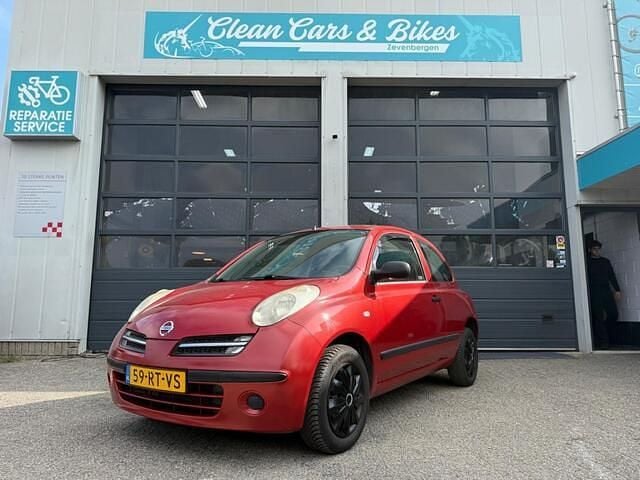 Rood Gebruikt 2005 Nissan Micra Visia Hatchback | € 1.950 (Eerlijke prijs) - Afbeelding 1/4