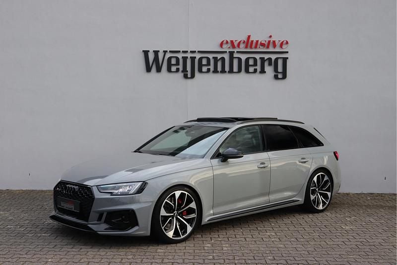 Grijs Gebruikt 2018 Audi RS4 Comfort Stationwagen | € 58.900 (Eerlijke prijs) - Afbeelding 1/4