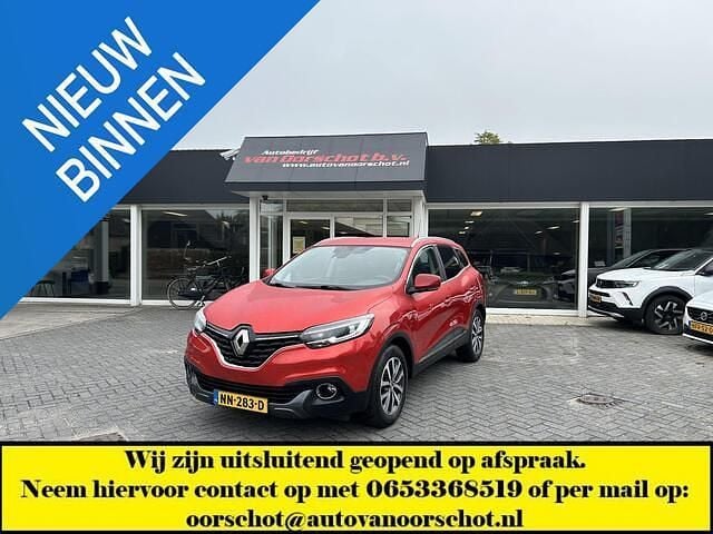 Rood Gebruikt 2017 Renault Kadjar Intens SUV | € 13.750 (Eerlijke prijs) - Afbeelding 1/4