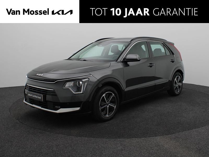 Grijs Gebruikt 2023 Kia Niro SUV | € 27.940 (Super prijs) - Afbeelding 1/4