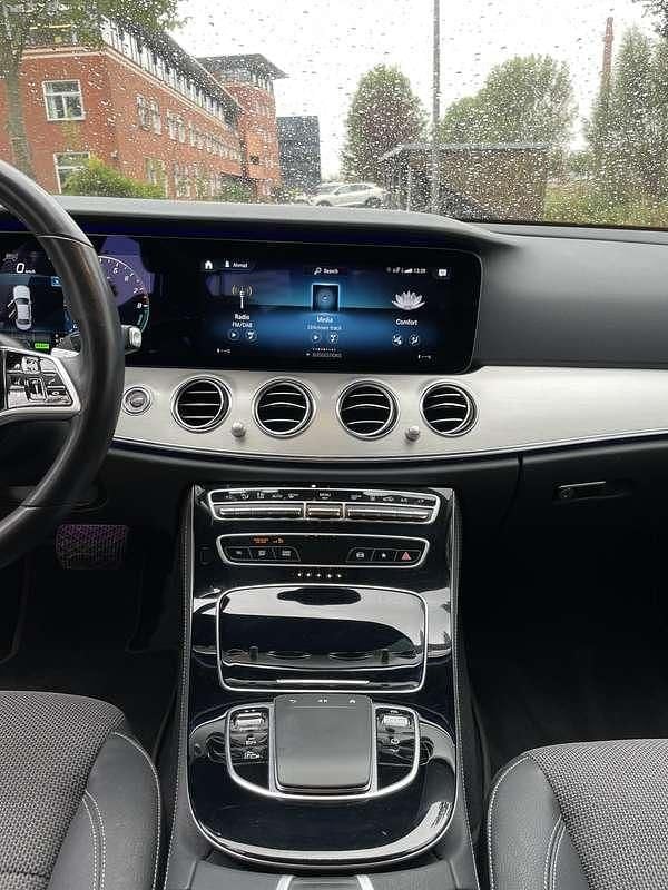 Gebruikt 2020 Mercedes E300 Exclusive Sedan | € 40.000 (Eerlijke prijs) - Afbeelding 1/4