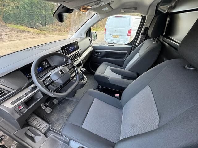 Occasion Opel Vivaro 144 PK (105 kW) 2024 Zwart MPV