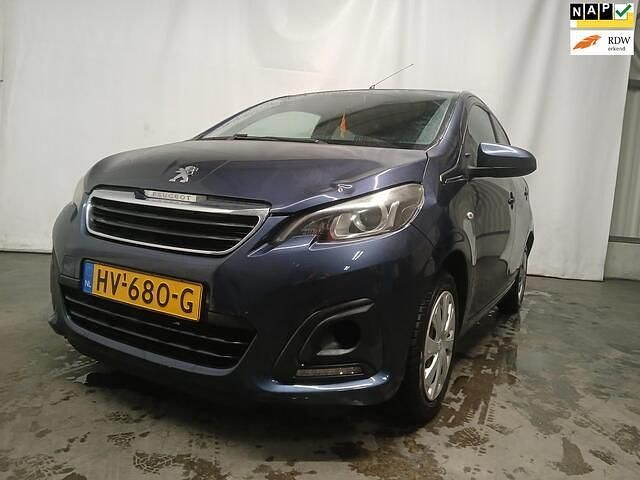 Blauw Gebruikt 2016 Peugeot 108 Active Hatchback | € 3.995 - Afbeelding 1/4