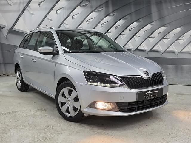Grijs Gebruikt 2015 Skoda Fabia Ambition Stationwagen | € 6.250 (Eerlijke prijs) - Afbeelding 1/4
