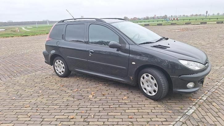 Gebruikt 2005 Peugeot 206 Stationwagen | € 850 (Eerlijke prijs) - Afbeelding 1/4