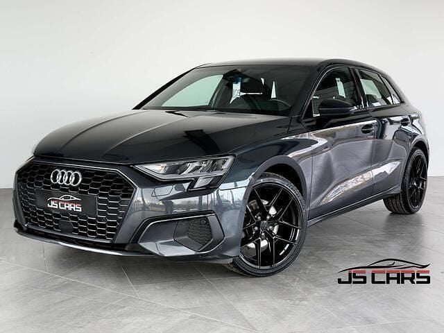 Grijs Gebruikt 2020 Audi A3 Sedan | € 19.990 (Super prijs) - Afbeelding 1/4