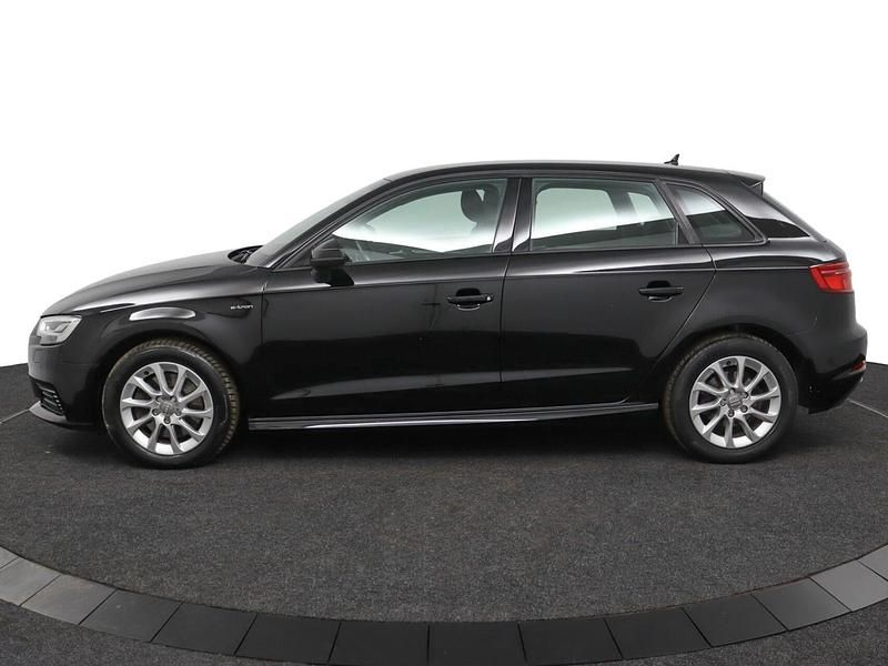 Occasion Audi A3 Sportback Sport 150 PK (110 kW) 2018 Zwart Hatchback