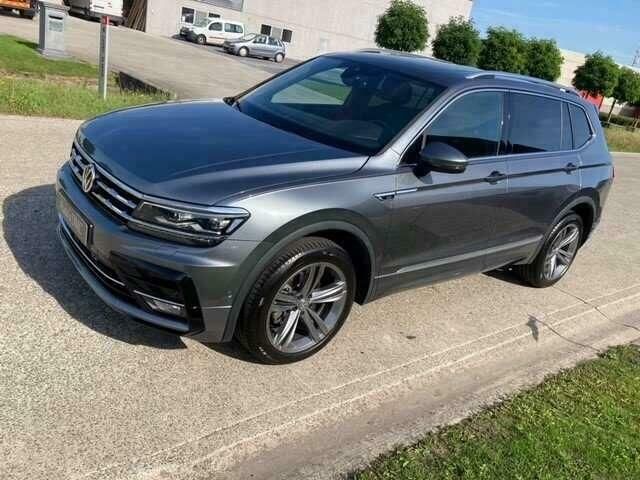 Grijs Gebruikt 2021 VW Tiguan R-line SUV | € 40.995 (Eerlijke prijs) - Afbeelding 1/4