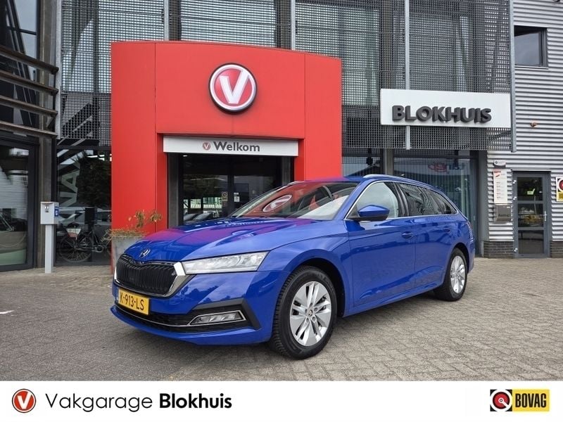 Blauw Gebruikt 2021 Skoda Octavia Stationwagen | € 20.690 (Eerlijke prijs) - Afbeelding 1/4