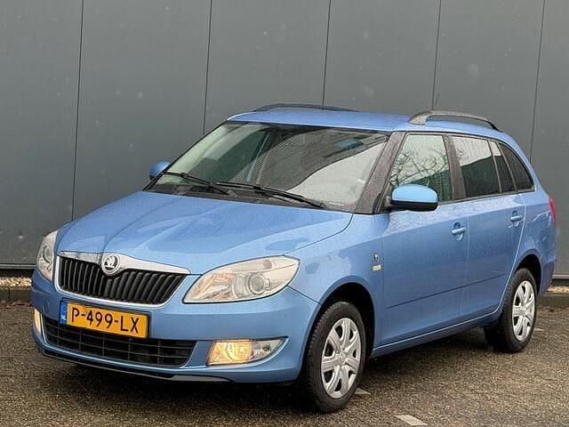 Blauw Occasion 2013 Skoda Fabia Stationwagen | € 3.899 (Eerlijke prijs) - Afbeelding 1/4