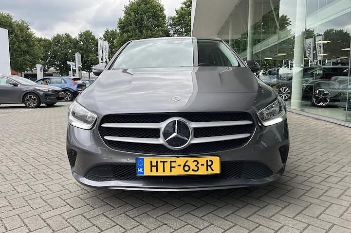 Occasion Mercedes B180 Premium 136 PK (100 kW) 2020 Grijs MPV