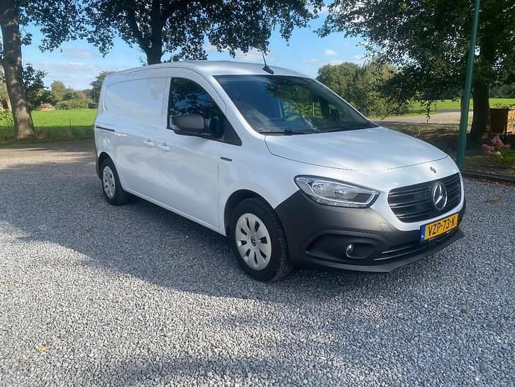 Gebruikt 2023 Mercedes eCitan | € 28.435 (Eerlijke prijs) - Afbeelding 1/4