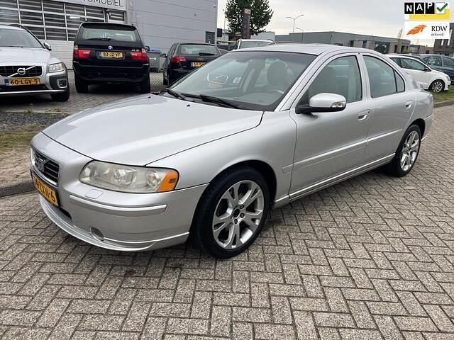 Grijs Gebruikt 2009 Volvo S60 Sedan | € 3.950 (Goede deal) - Afbeelding 1/4