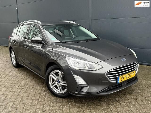 Grijs Occasion 2019 Ford Focus Business Edition Stationwagen | € 12.495 (Super prijs) - Afbeelding 1/4
