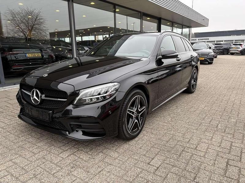 Occasion Mercedes C300e AMG line 320 PK (235 kW) 2020 Zwart Stationwagen