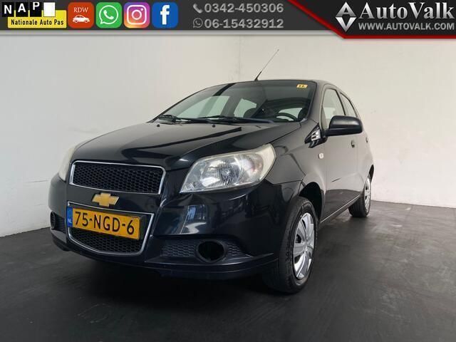 Zwart Gebruikt 2010 Chevrolet Aveo Hatchback | € 2.449 (Eerlijke prijs) - Afbeelding 1/4