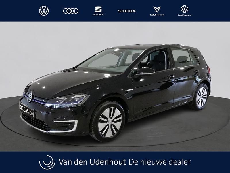 Occasion VW e-Golf 100 kW (136 PK) 2020 Deep black pareleffectlak Hatchback