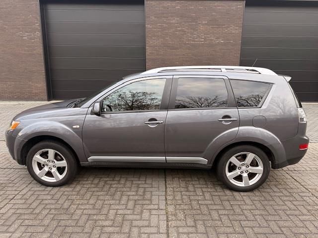 Occasion Mitsubishi Outlander Intense+ 170 PK (125 kW) 2007 Grijs SUV
