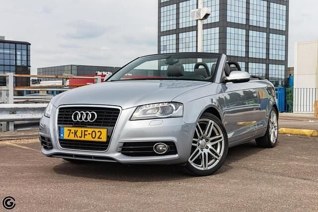 Grijs Gebruikt 2013 Audi A3 Cabriolet S-Line Cabriolet | € 10.950 (Eerlijke prijs) - Afbeelding 1/4