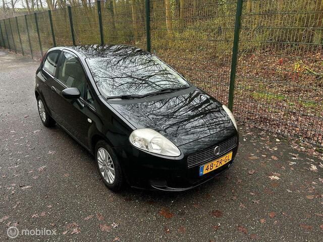 Occasion Fiat Grande Punto Dynamic 77 PK (56 kW) 2008 Zwart Hatchback