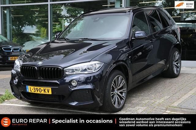 Zwart Gebruikt 2018 BMW X5 Executive SUV | € 33.995 (Goede deal) - Afbeelding 1/4