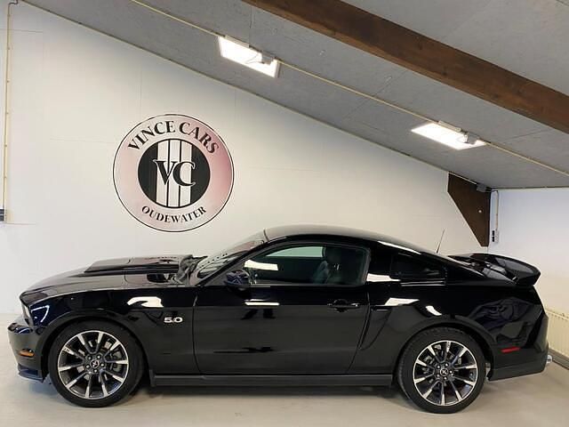 Zwart Gebruikt 2011 Ford Mustang GT Coupé | € 27.950 - Afbeelding 1/4