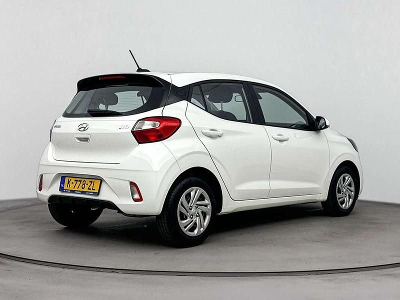 Occasion Hyundai i10 Comfort 67 PK (49 kW) 2021 Polar white (psw) Hatchback