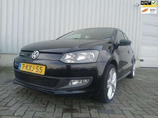 Zwart Gebruikt 2013 VW Polo Hatchback | € 1.450 - Afbeelding 1/4