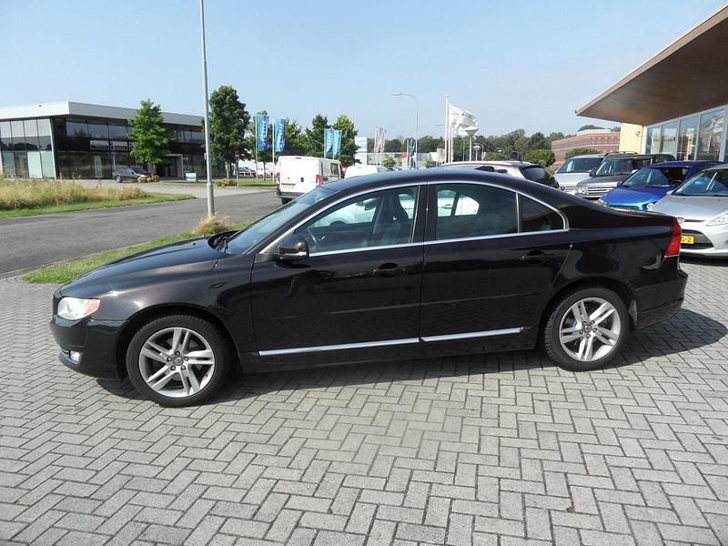 Occasion Volvo S80 Momentum 180 PK (132 kW) 2014 Zwart Sedan