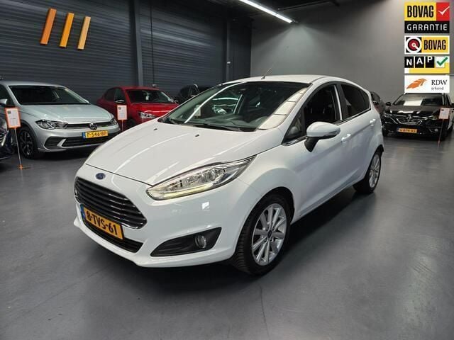 Wit Gebruikt 2014 Ford Fiesta Titanium X Hatchback | € 10.450 (Eerlijke prijs) - Afbeelding 1/4