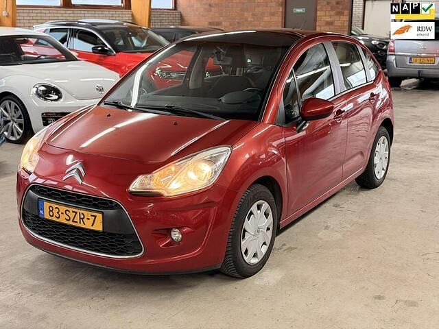 Rood (metallic) Occasion 2012 Citroën C3 Tendance Hatchback | € 3.699 (Eerlijke prijs) - Afbeelding 1/4
