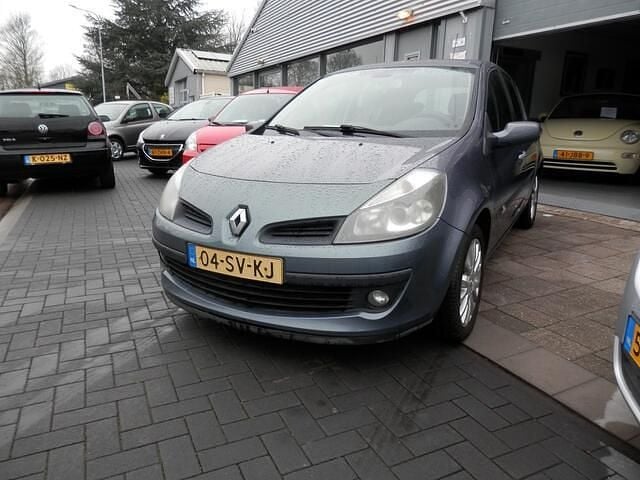 Blauw Occasion 2006 Renault Clio II Dynamique Hatchback | € 795 (Super prijs) - Afbeelding 1/4