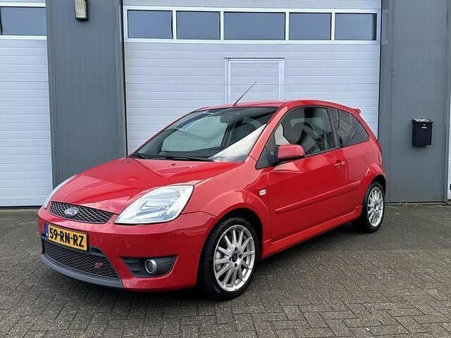 Occasion Ford Fiesta ST 150 PK (110 kW) 2005 Rood Hatchback