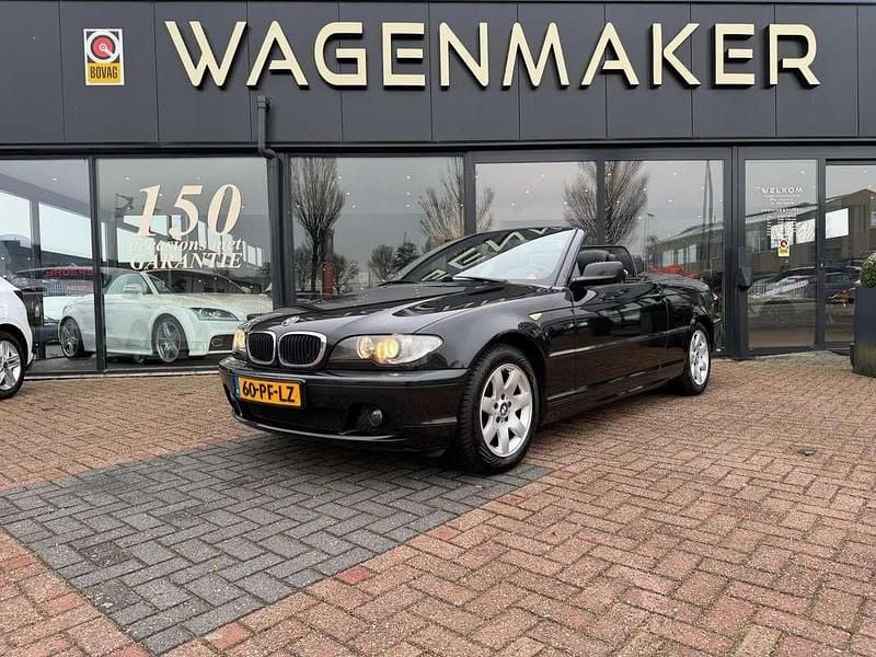 Zwart (metallic) Occasion 2004 BMW 318 Cabriolet Executive Cabriolet | € 6.950 - Afbeelding 1/4