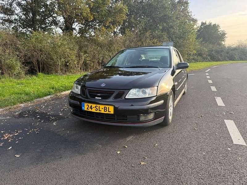 Zwart Gebruikt 2006 Saab 9-3 Sedan | € 2.500 (Super prijs) - Afbeelding 1/4