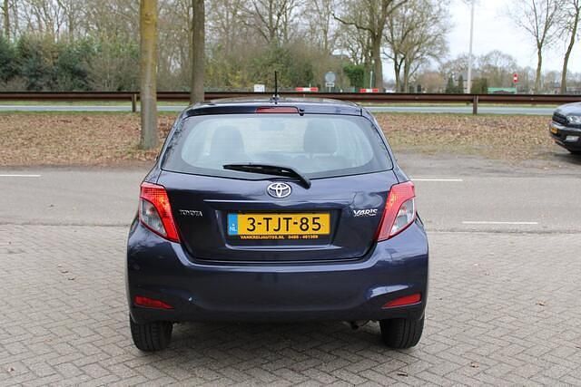 Occasion Toyota Yaris 69 PK (50 kW) 2014 Blauw Hatchback
