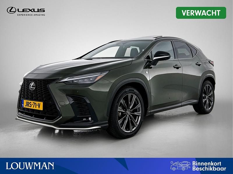 Groen metallic Occasion 2024 Lexus NX450h+ Sport Line SUV | € 66.950 (Iets duurder) - Afbeelding 1/4