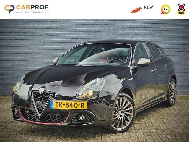 Zwart Gebruikt 2018 Alfa Romeo Giulietta Super Hatchback | € 14.850 (Eerlijke prijs) - Afbeelding 1/4
