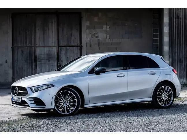 Gebruikt 2022 Mercedes A250 AMG Hatchback | € 34.900 (Iets duurder) - Afbeelding 1/4