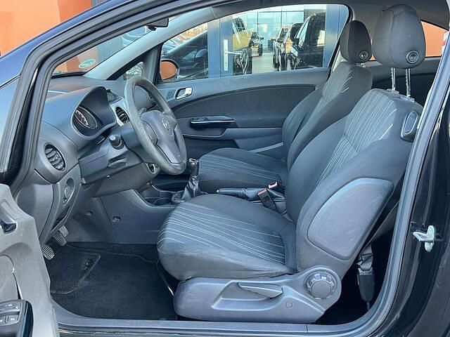 Occasion Opel Corsa Essentia 80 PK (58 kW) 2008 Zwart Hatchback