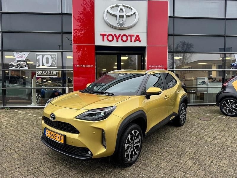 Geel Gebruikt 2022 Toyota Yaris Cross SUV | € 24.151 (Goede deal) - Afbeelding 1/4