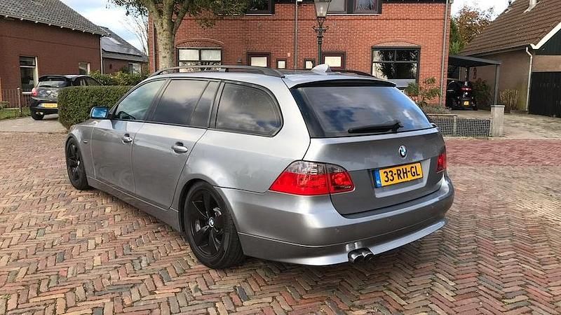 Occasion BMW 525 2005 Grijs (metallic) Stationwagen