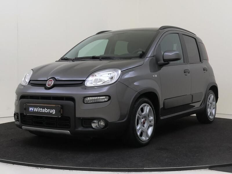 Grijs Gebruikt 2023 Fiat Panda City Life Hatchback | € 14.925 (Eerlijke prijs) - Afbeelding 1/2