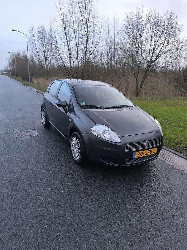 Occasion Fiat Punto Lusso 77 PK (56 kW) 2008 Grijs Hatchback