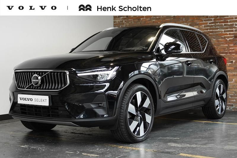 Zwart Gebruikt 2023 Volvo XC40 Inscription SUV | € 44.950 - Afbeelding 1/4