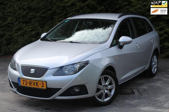 Grijs Gebruikt 2011 Seat Ibiza ST Copa Stationwagen | € 1.945 (Duur) - Afbeelding 1/4